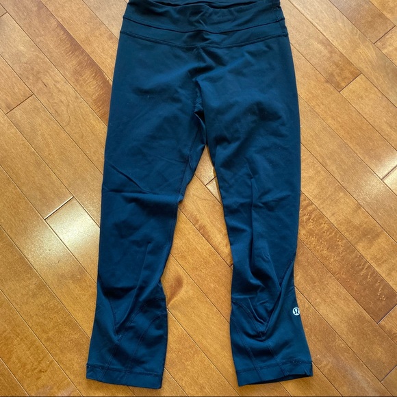 Lululemon Inspire II  crop Black legging  Size 4 - Picture 2 of 11